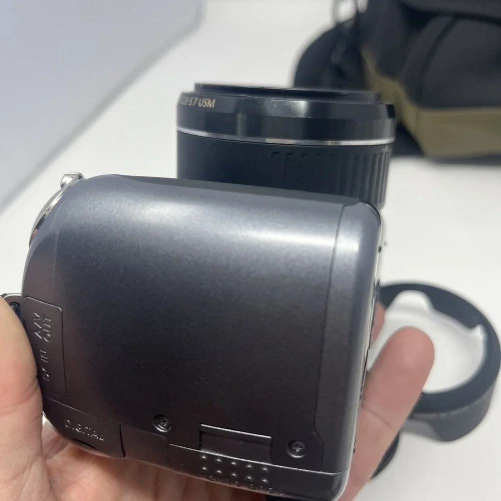Canon PowerShot SX10 IS 10.0MP Digital Camera With Bag -Black Tested